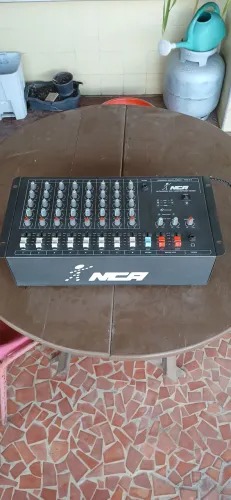 Mesa de som amplificada NCA em perfeito estado!! Oportunidade!!