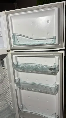 GELADEIRA DUPLEX 100V