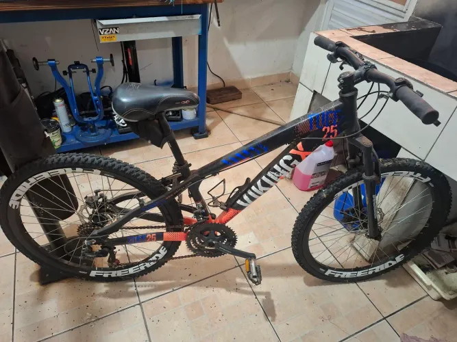 Venda bicicleta viking aro 26
