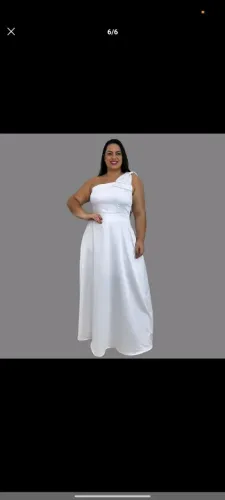 Vestido casamento civil plus size 