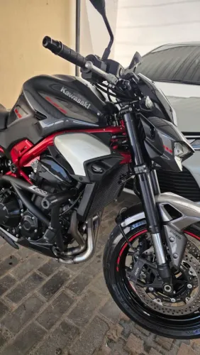 KAWASAKI Z900 2026 - ÚNICO DONO - 2.650KM RODADOS (A MAIS NOVA DE FORTALEZA)