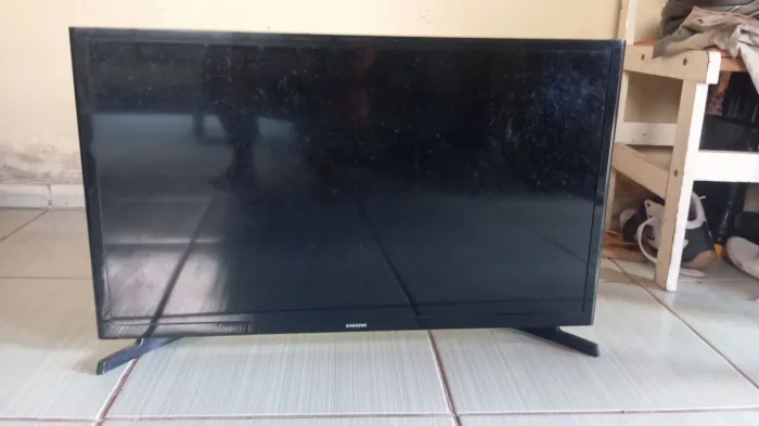 Smart tv 50 polegadas (para retirada de peças)