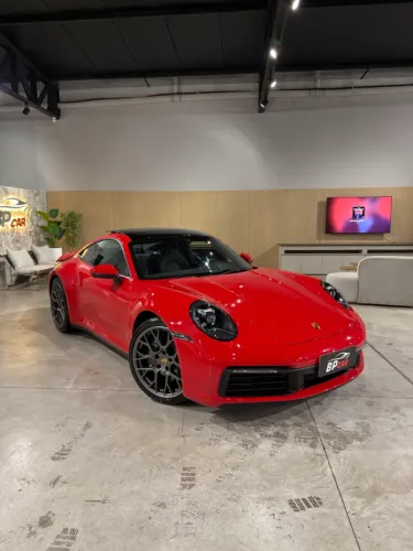 Porsche 911 Carrera 3.0 24V H6 PDK 2024