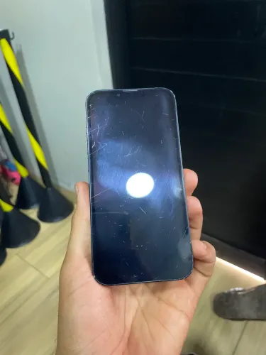 Vende - se iPhone 13 128gb 91%? traseira trincada Face ID não funciona *
