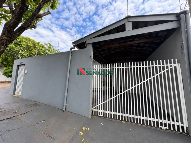 Casa à venda em Londrina, Brasília, com 3 quartos, com 88 m²