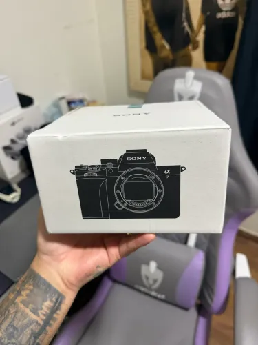 Sony a7v nova lavrada corpo .