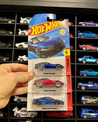 Hot Wheels - Trio Ferrari