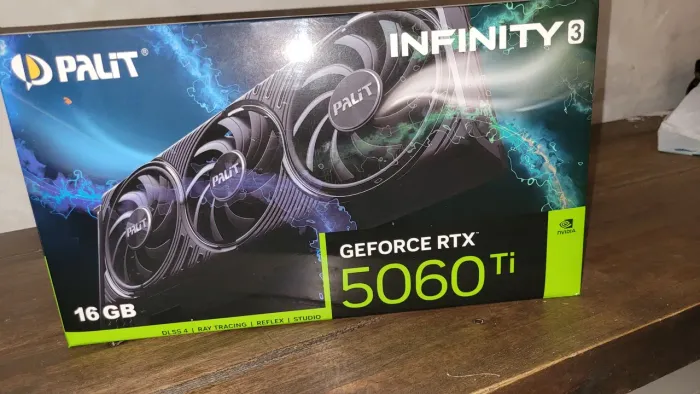 Placa de video 5060ti 16gb palit
