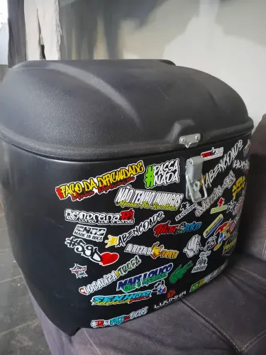 Oportunidade vendo bau  pra moto gigante novo 180  litros sou de anapolis 