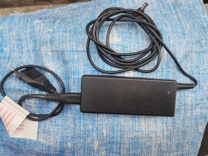 Fonte Original Sony 19.5V - 3.9A (75W)<br>Compatível com Notebooks Sony Vaio