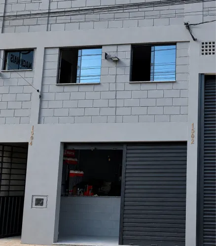 ALUGA-SE LOJA COMERCIAL - EXCELENTE LOCALIZAÇÃO!