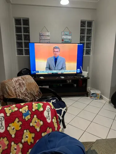 Tv 42 e polegadas funcionando perfeitamente
