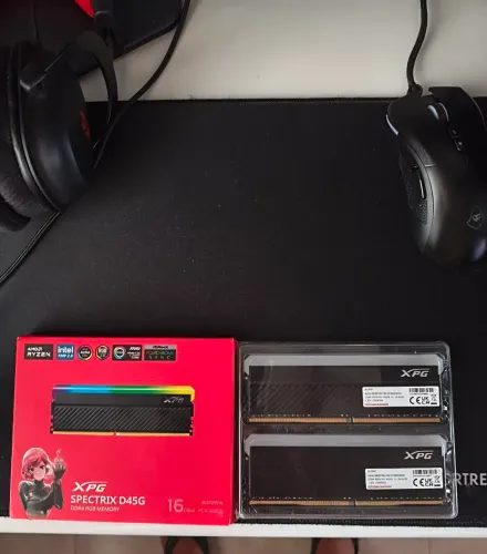 Memória Ddr4 Xpg Espectrix D45 32Gb 2x16 3600Mhz Cl18 ( 3 meses de uso).