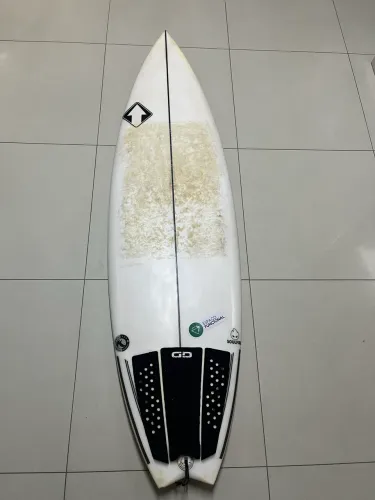 Prancha marca North Shore, perfeito pra aprender ou aperfeiçoar seu surf