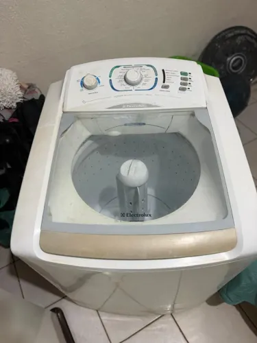 Máquina de lavar roupa - Eletrolux 15kg
