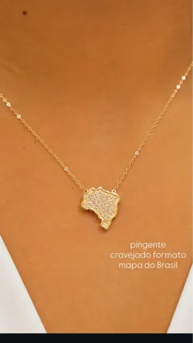 Colar copa Brasil cravejado 
