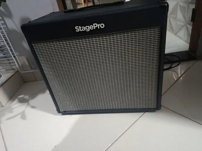 Vendo uma cubo de contra baixo