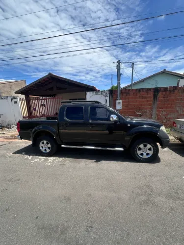 Nissan Frontier LE CD 4X4 2.5 TB Diesel Mec. 2011