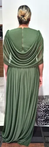 Vestido de festa Verde Oliva.