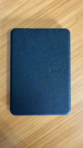 Kindle 11ª Geração (Comprado em 2024) Estado de Novo + Capa + Caixa