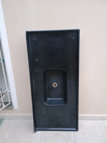 Vendo pia de cozinha em granito sintético 1,20m com cuba integrada 