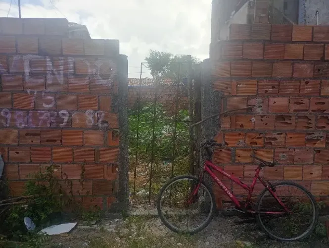 Vendo ou troco terreno