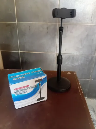 SUPORTE CELULAR C/ REGULAGEM ALTURA