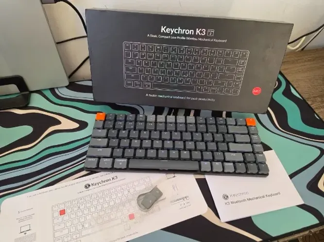 Teclado Mecânico Keychron K3 V2 RGB Brown Bluetooth USB-C