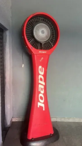 Climatizador Joape com pedestal.