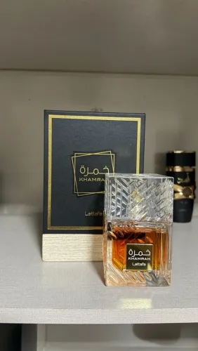 Perfume Khamrah árabe