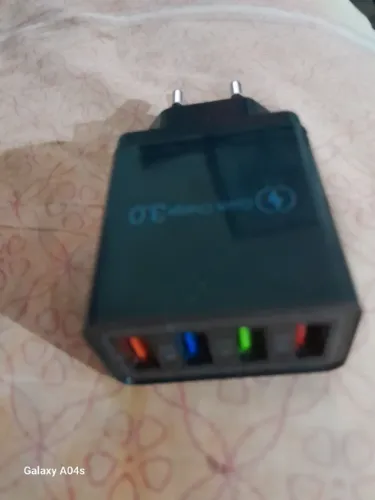 Carregador Turbo QC 3.0 33W + 4 USB Universal Tomada Rápida - Novo, Zerado