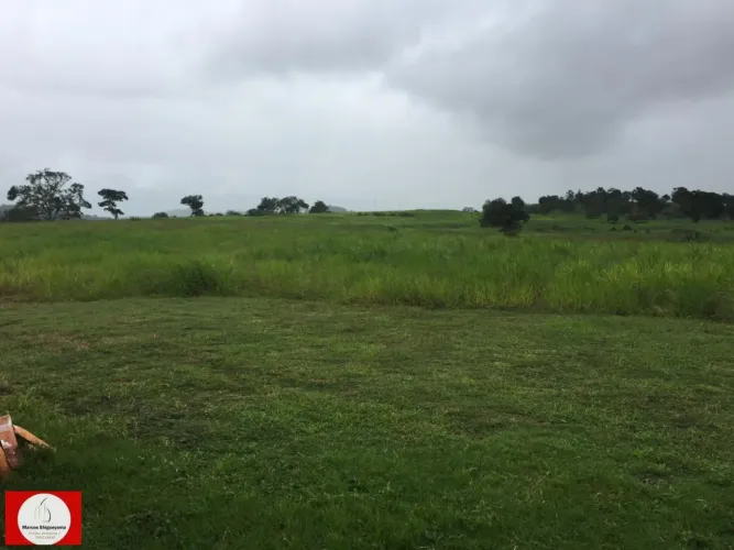 Fazenda para Venda em Candeias, Distrito Industrial, 1 banheiro, 2 vagas