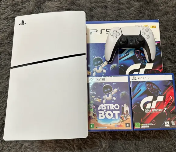 PlayStation 5 Slim de 1TB com 1 controle e 2 jogos