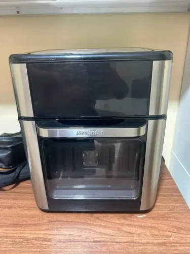 Lindo fritadeira Air Frayeir preto inox.