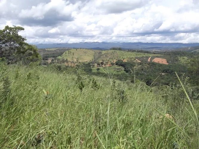 Fazendinha de 20.000m² uma linda vista para a Serra, Jaboticatubas(Temos varias opções).