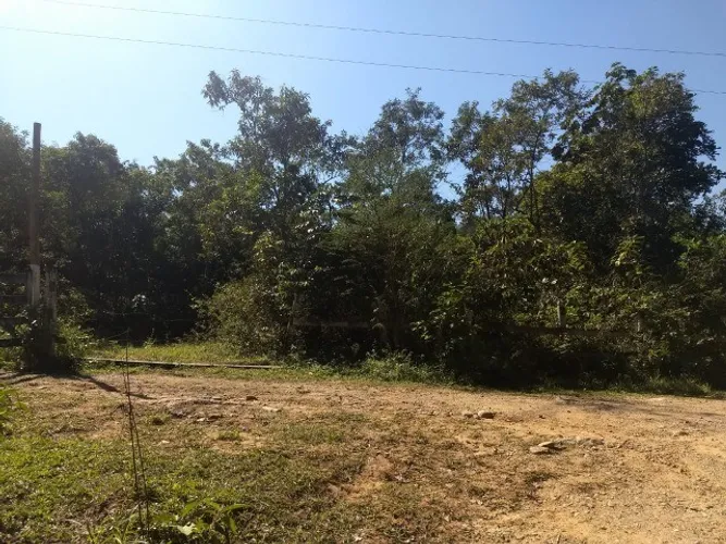 Vendo Terreno 10 mil metros com 2 Cachoeiras e 2 Nascentes muita água em Tinguá - Sitio