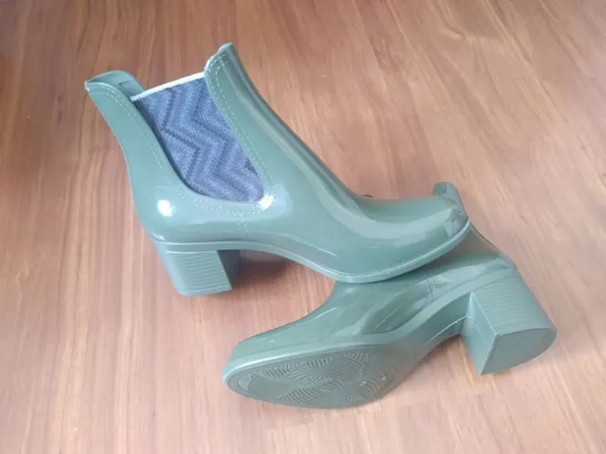 bota terra e água de salto verde musgo - entrego 