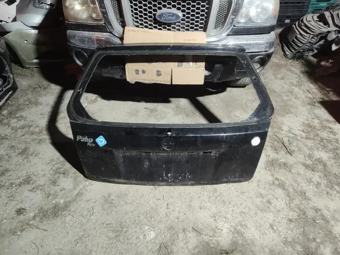 Tampa traseira pota malas Palio Pitbull 2008 2009 2012 2014 original Fiat porta-malas