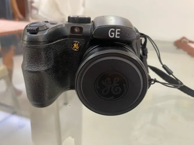 Câmera Digital GE X 500 - Ótima para iniciantes!