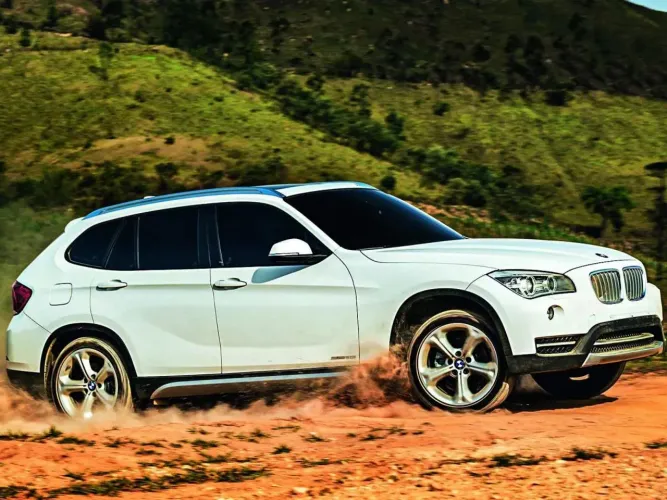 Sucata BMW x1 2015
