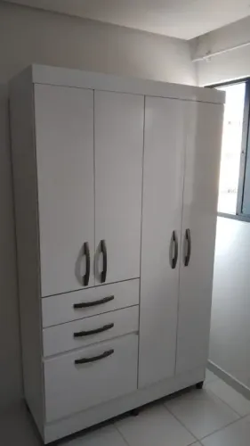 Armário de 5Portas com 3 Gavetas - Novo