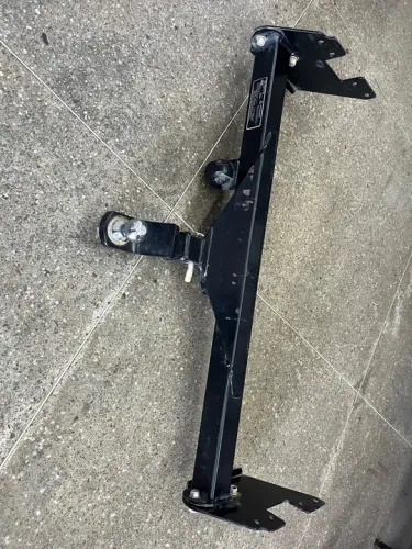 Engate Hilux cabine dupla reforçado