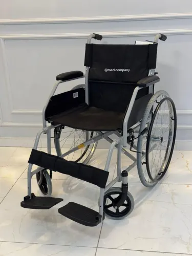 Cadeira de rodas NOVA suporta até 100 kg