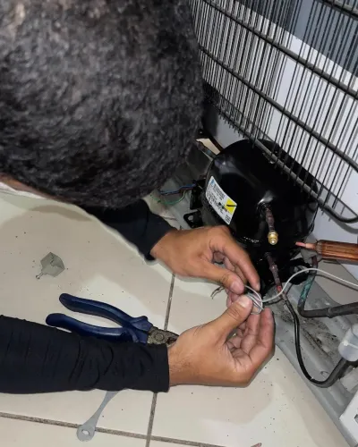 Conserto de Geladeira, máquina de lavar, ar condicionado, e etc ..