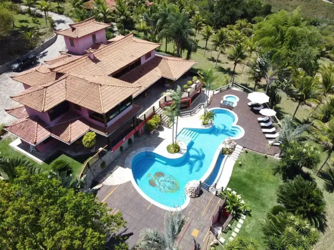 Casa para venda possui 921 metros quadrados com 8 quartos em Vale Verde - Porto Seguro - B