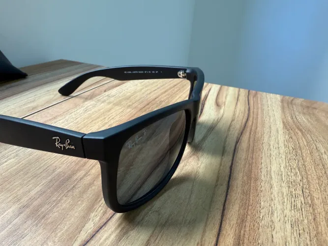 Óculos de Sol Rayban Justin Polarizado - Como novo