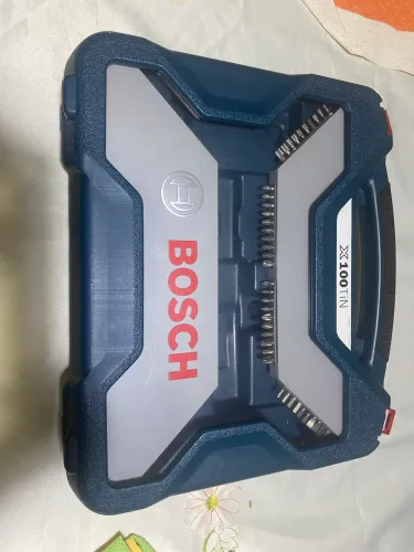 Maleta X-Line Bosch para 100 Peças