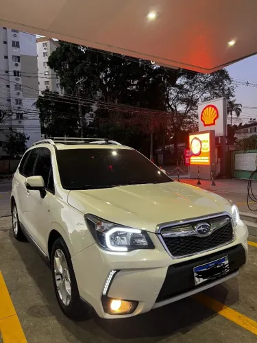 Subaru Forester  blindado XT 2.0 16V 4X4 Turbo Aut. 2014