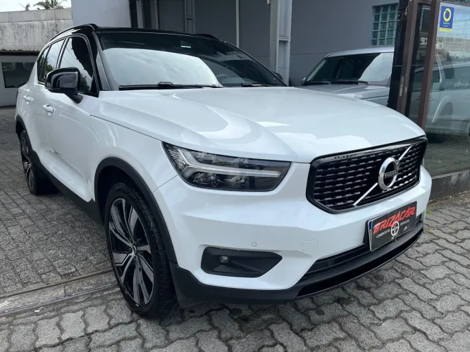 Volvo XC40 XC 40 T-5 Híbrido R-design 1.5 262cv FWD 2022