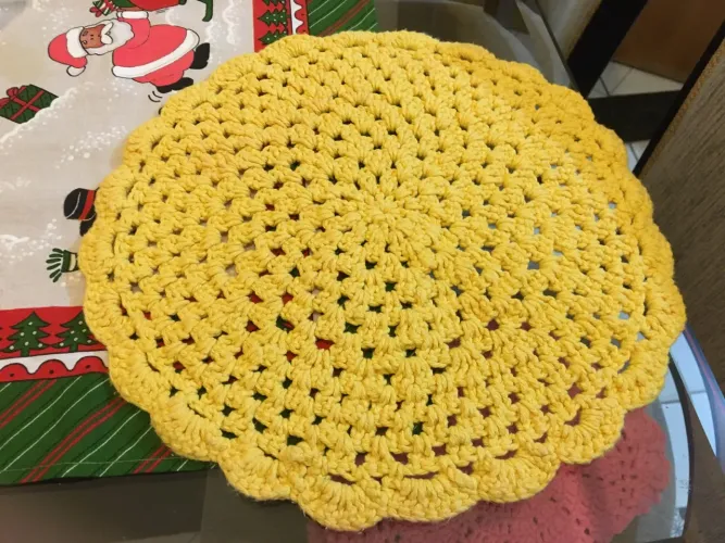 4 por 50 reais ate segunda. Sousplast de crochè para panelas e pratos